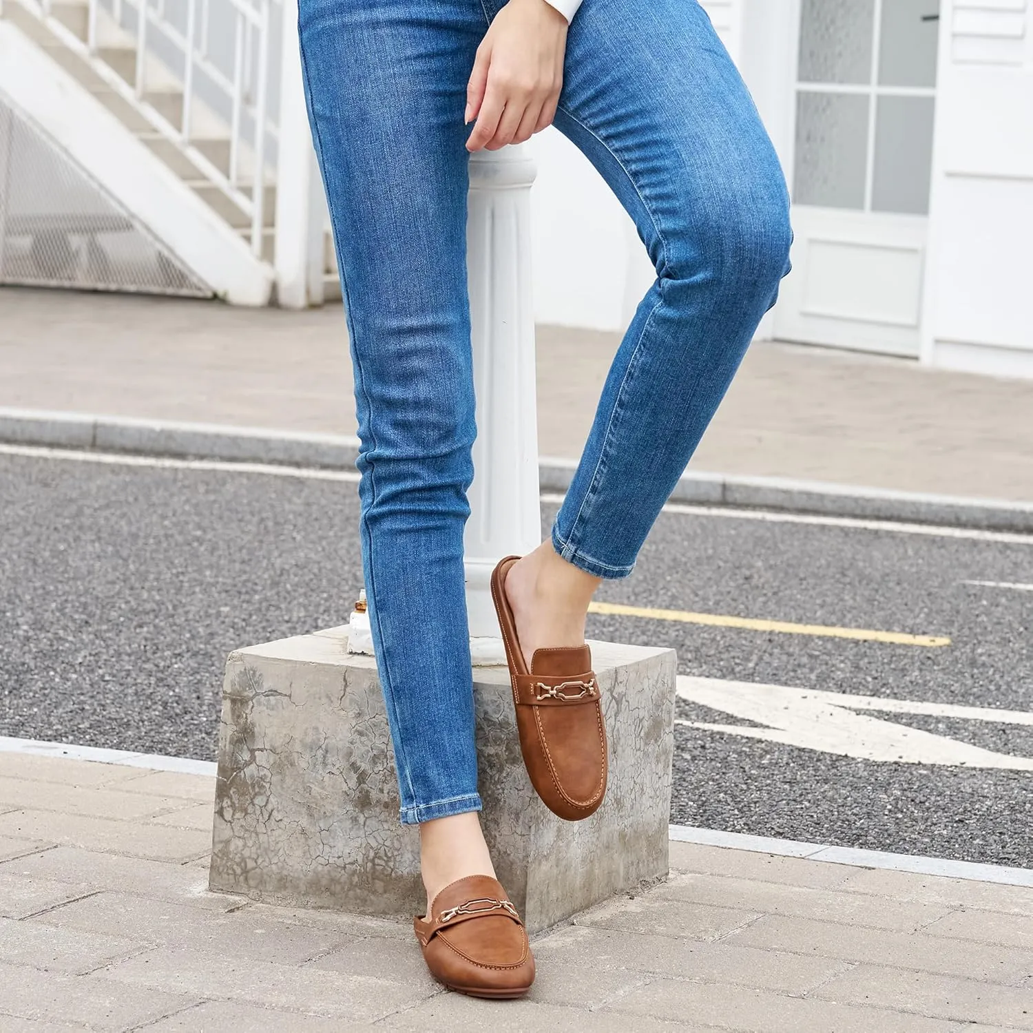 Ablanczoom Mules for Women Flat Shoes: Comfortable Slip on Flats for Womens Mule Metal Chain Backless Loafers Business Casual Shoe