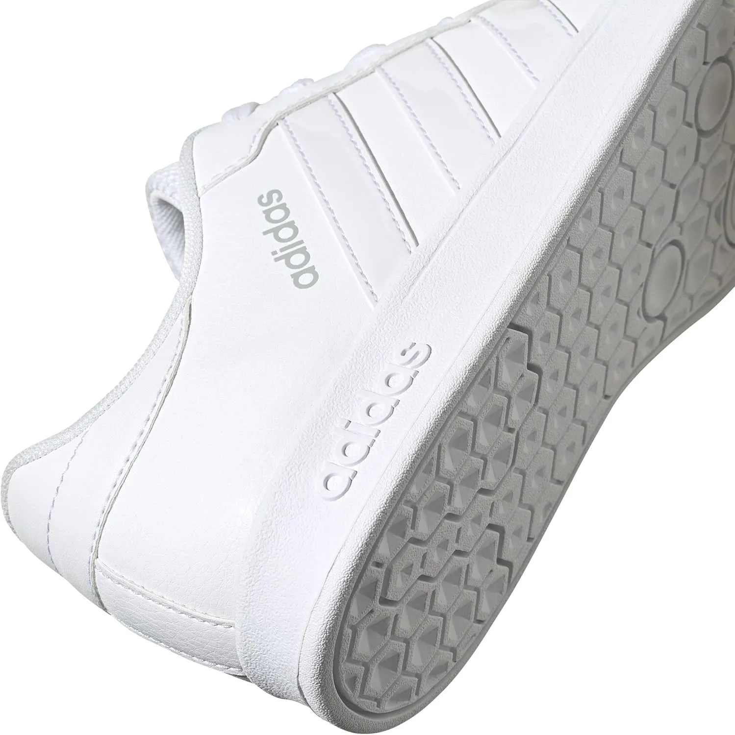 adidas Unisex-Child Breaknet Sneaker