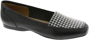 ARRAY Women’s Freedom Leather Slip-On Dress Flat