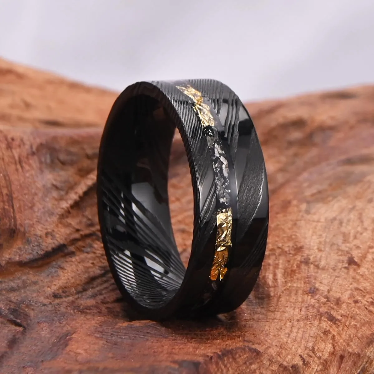 Black Damascus Steel Rings for Men Inlaid with Gold Foil Meteorite Fragments 8mm Flat Men's Wedding Bands Stylish and Comfortable Suitable for Party Anniversaries