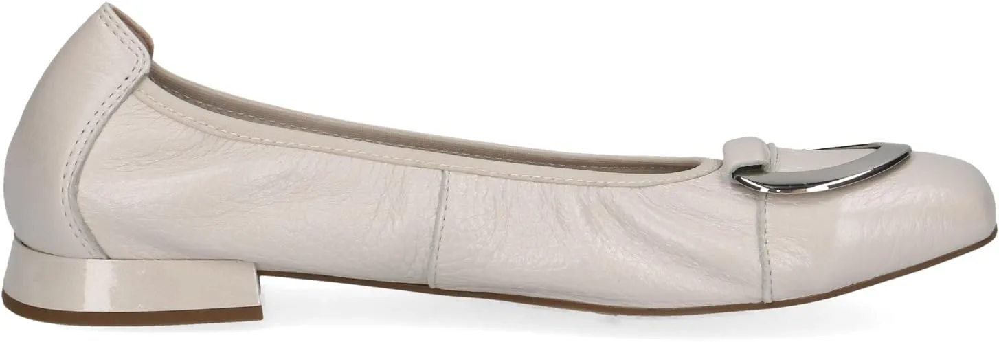 CAPRICE Women's Closed Ballet Flat
