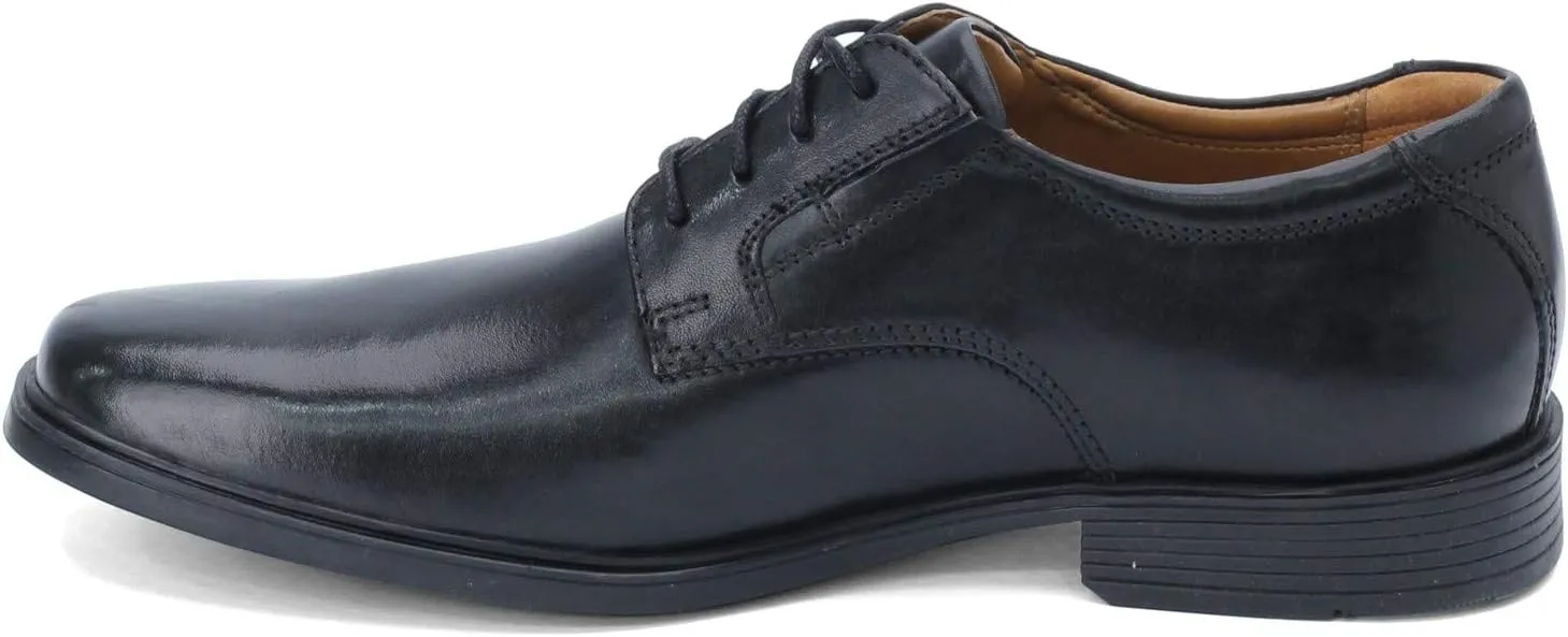 Clarks Men's Tilden Plain Oxford