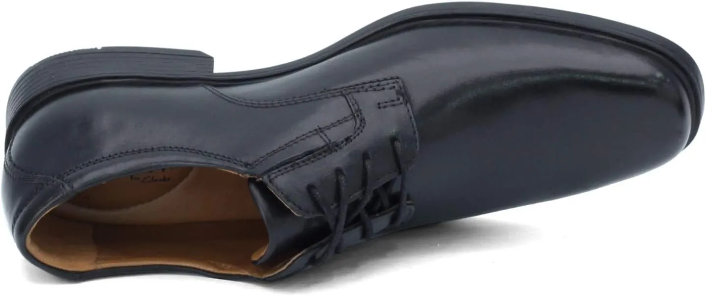 Clarks Men's Tilden Plain Oxford