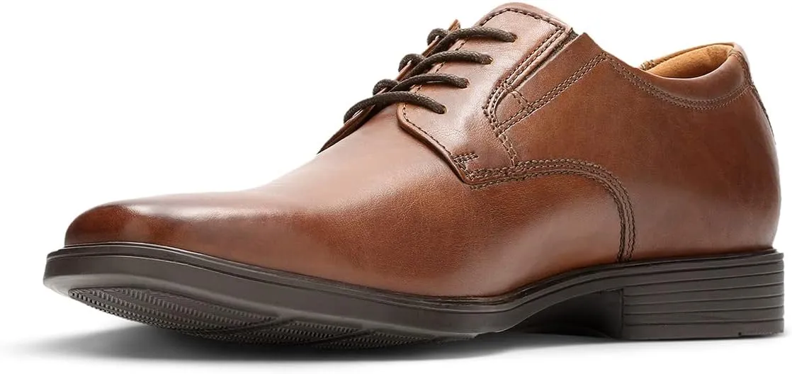 Clarks Men's Tilden Plain Oxford
