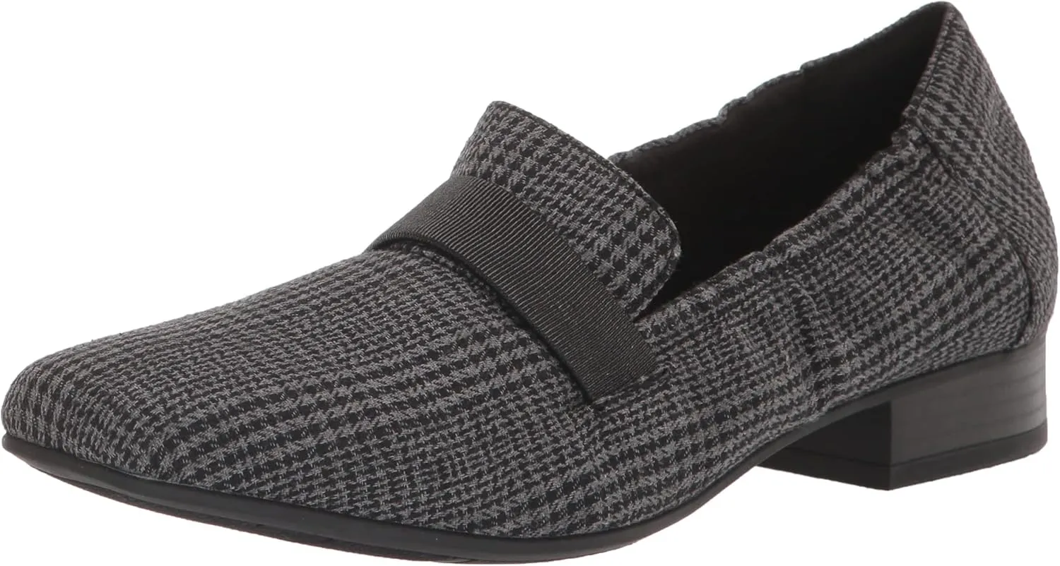 Clarks Women's Tilmont Eve Loafer Flat