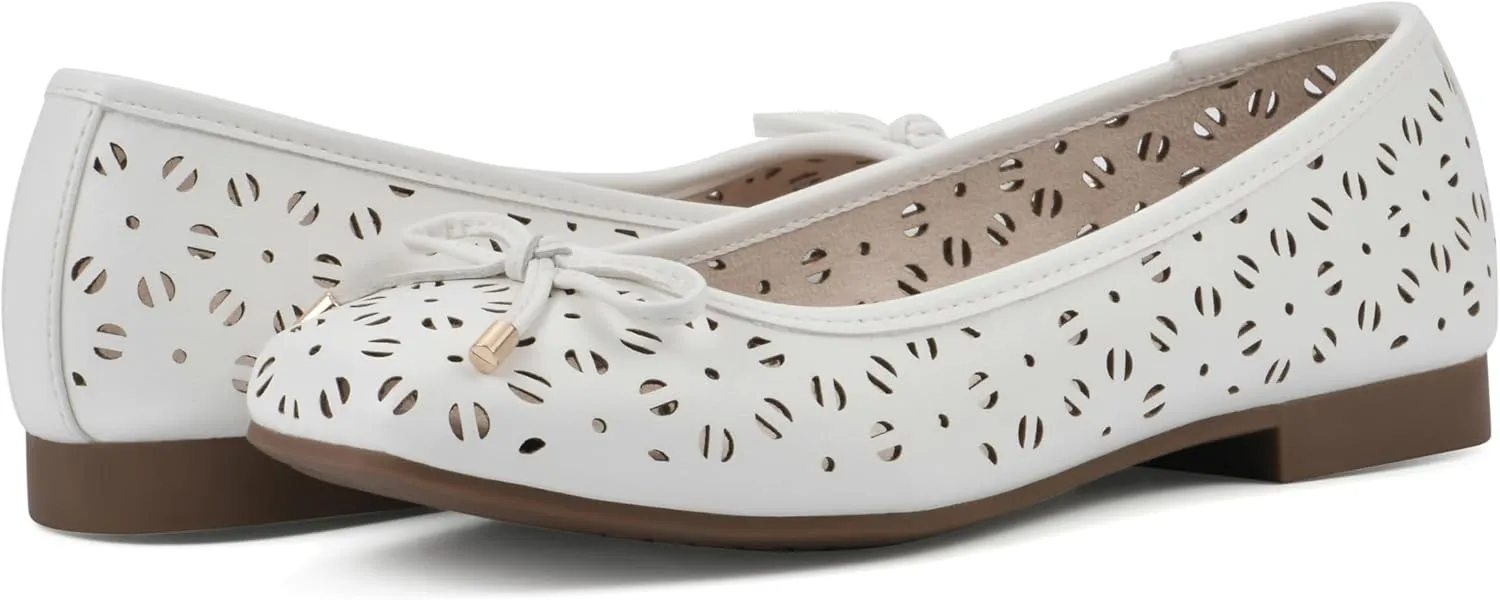 CLIFFS BY WHITE MOUNTAIN Women's Bessa Ballet Flat