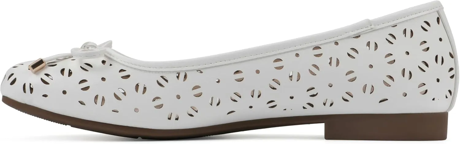 CLIFFS BY WHITE MOUNTAIN Women's Bessa Ballet Flat