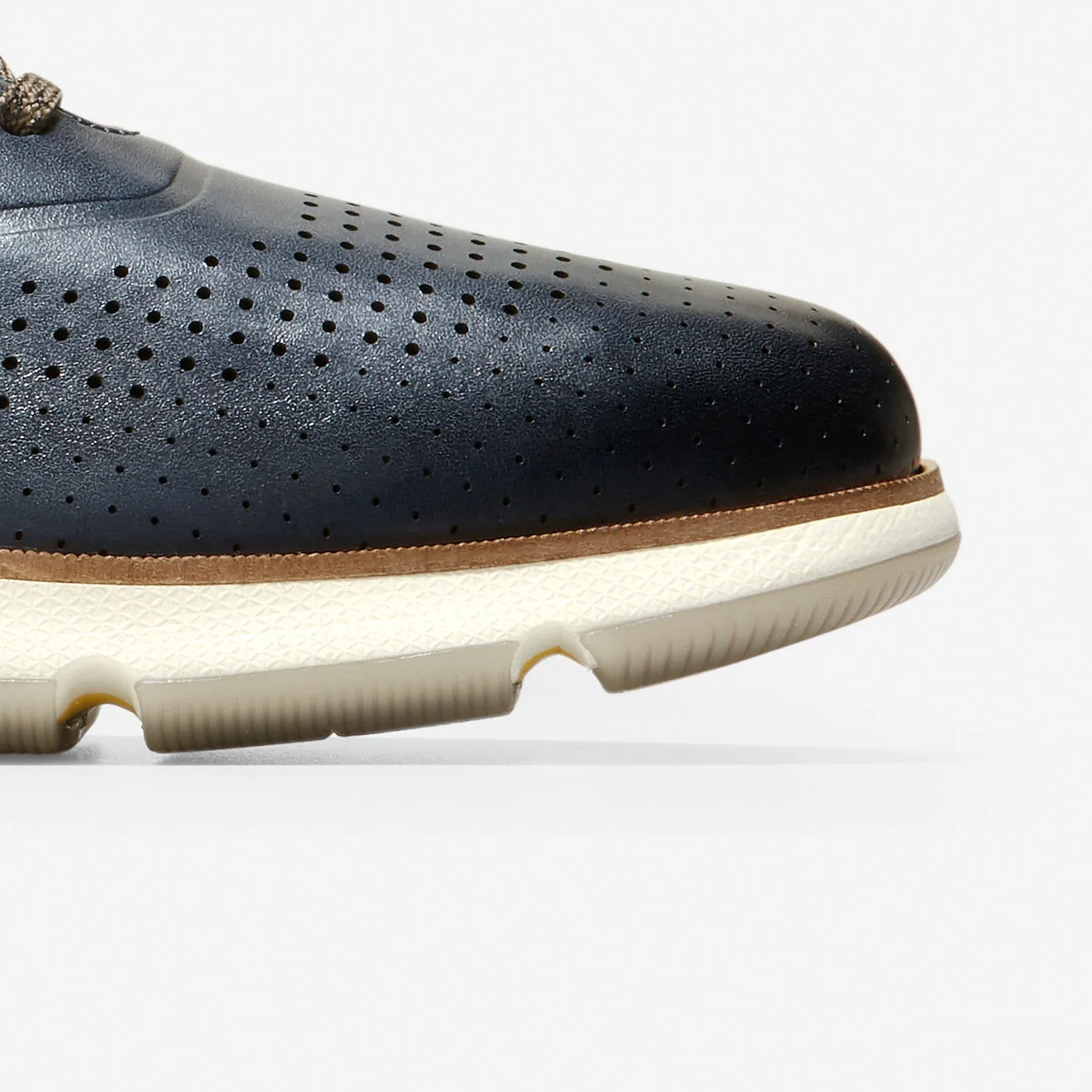 Cole Haan Men's 4.ZERØGRAND Perforated Oxford