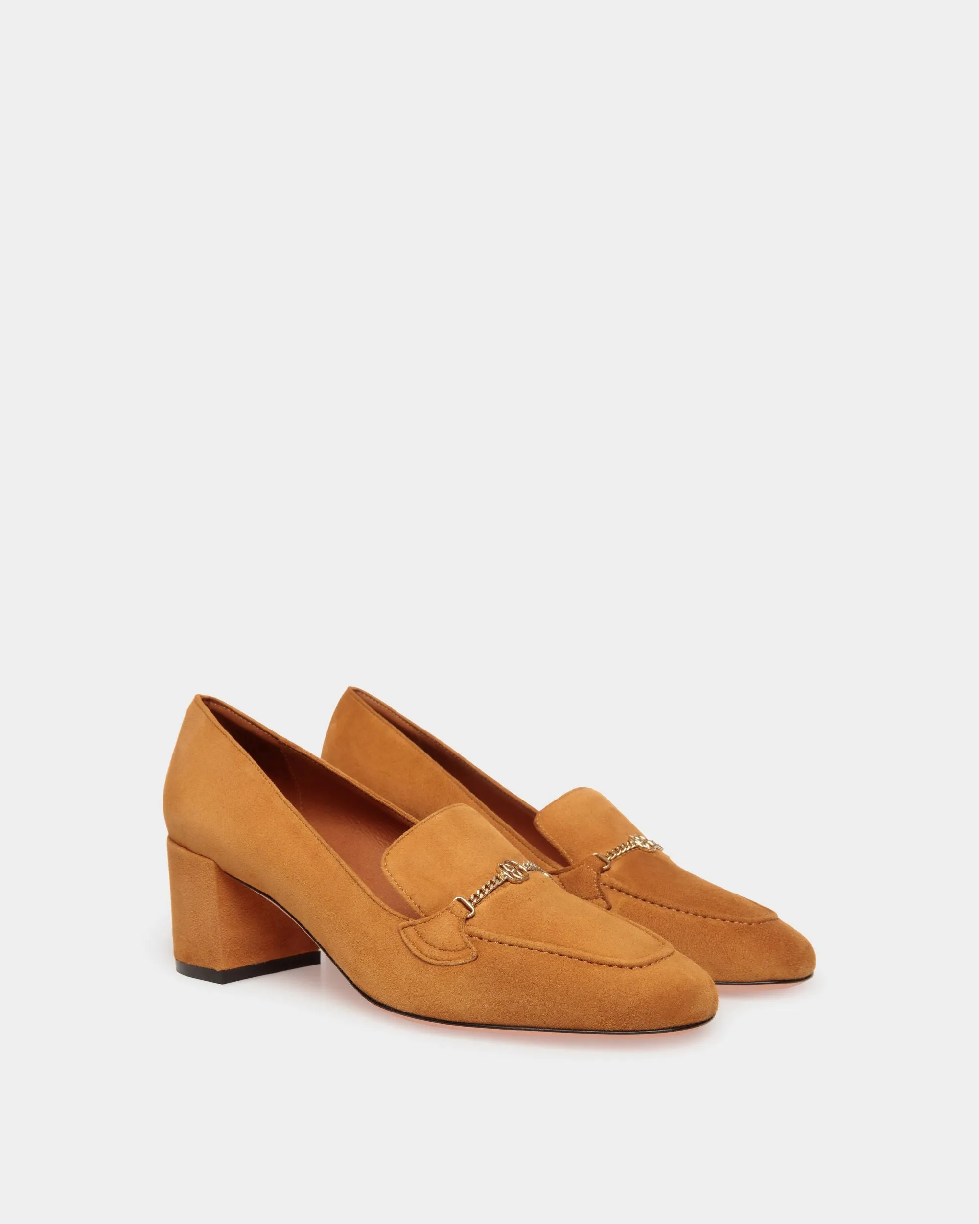 Daily Emblem Pump in Brown Suede