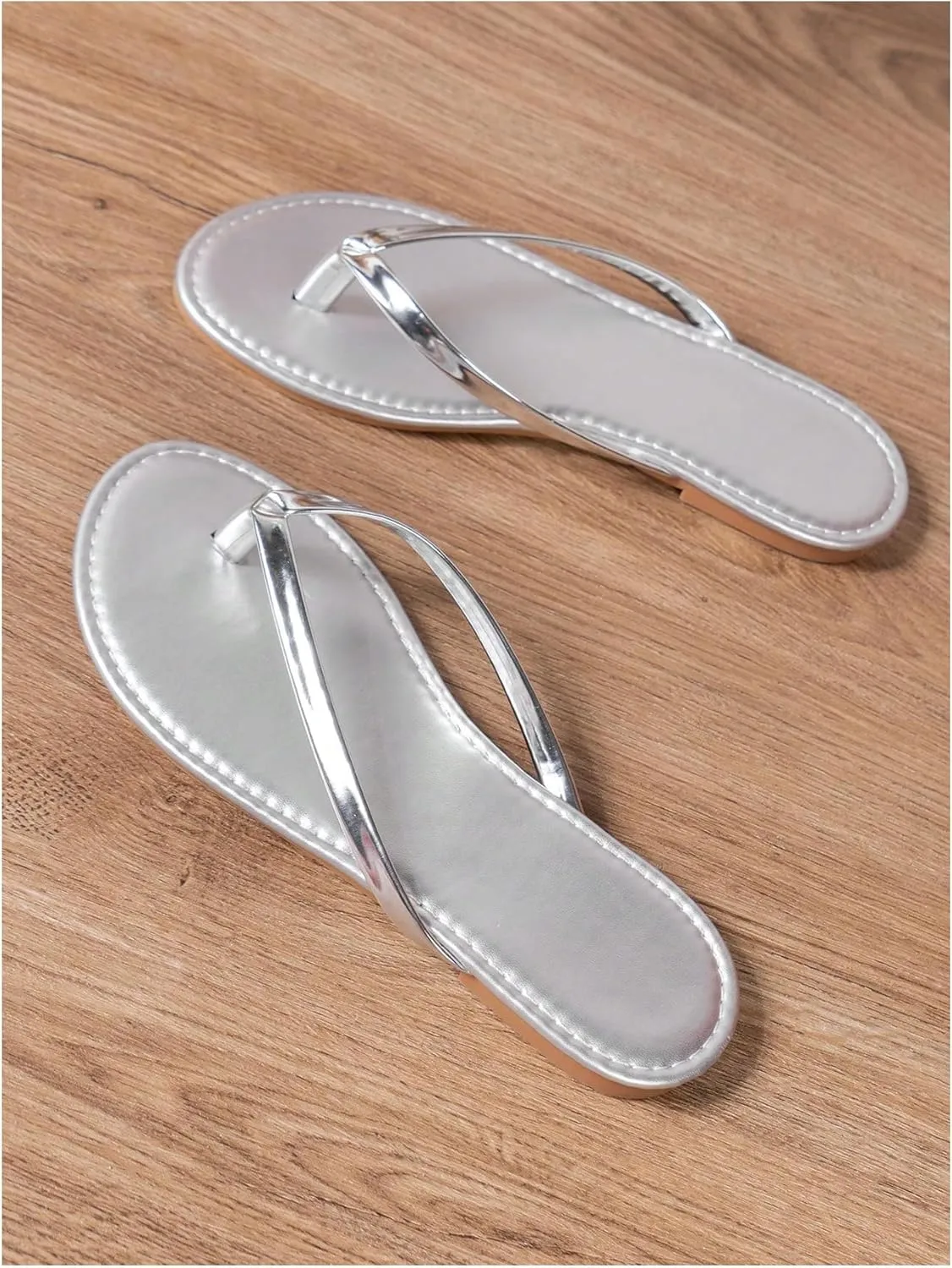 GORGLITTER Women's Flip Flops Summer Beach Sandals for Women 2025 Comfortable Thong Flats Slippers