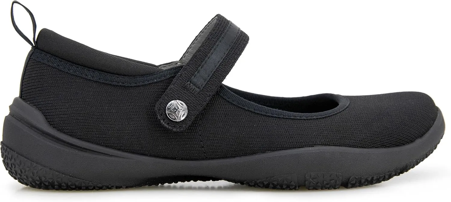 JBU Women's Merry Mary Jane Flat