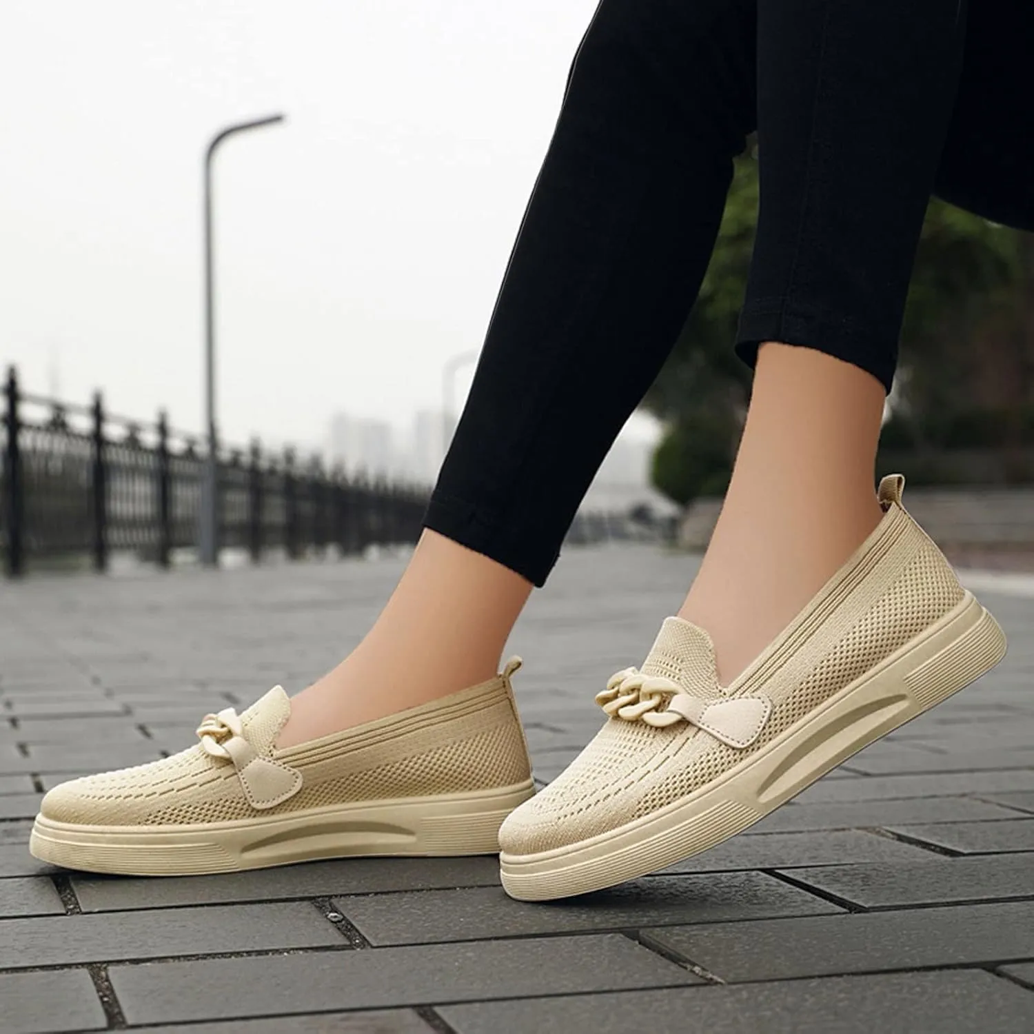 Loafers for Women Slip On Sneakers Mesh Breathable Sneakers Lightweight Walking Shoes Comfy Casual Daily Shoes for Work