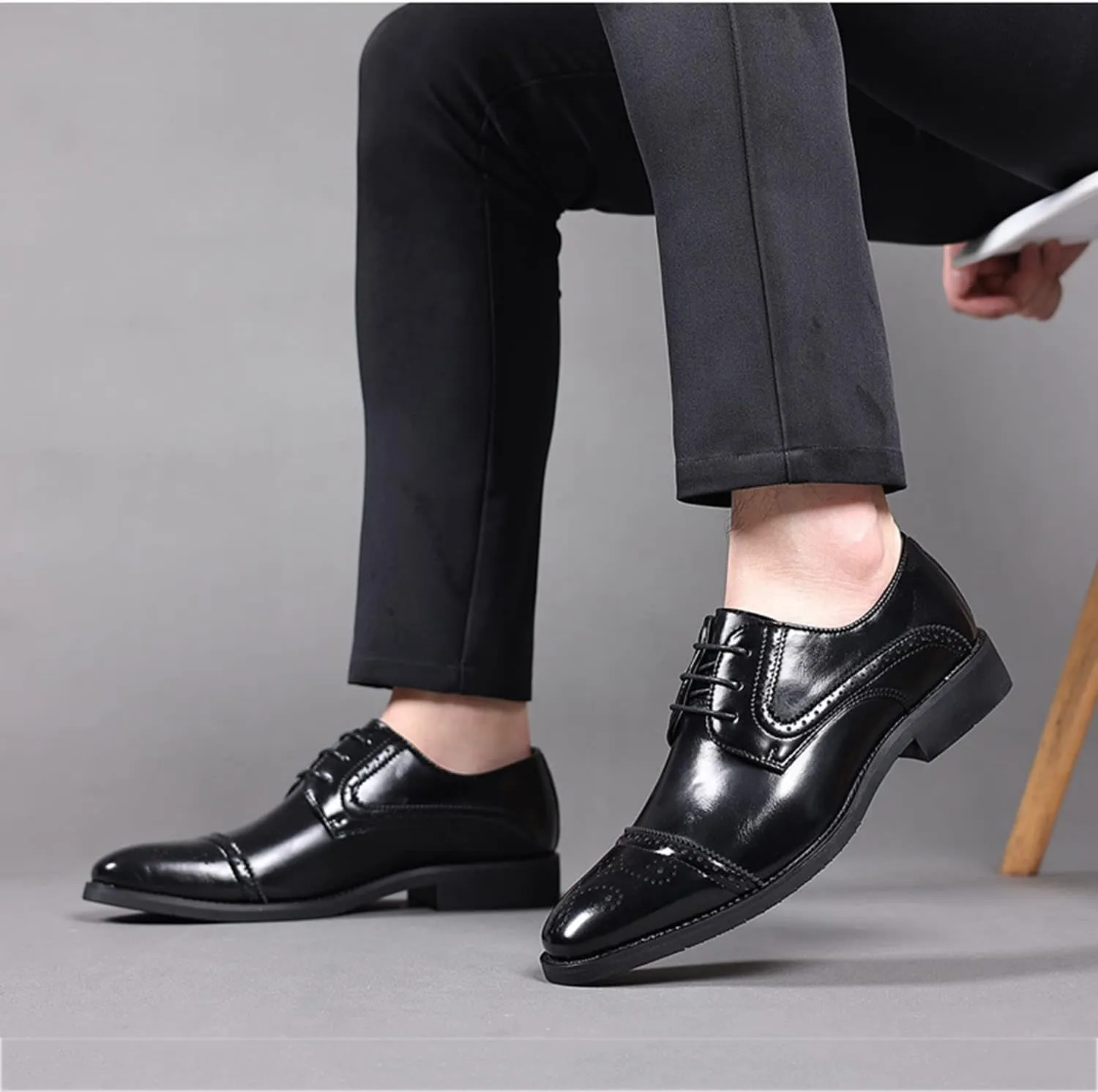 Men's Dress Shoes Lace-ups Formal Business Shoes Comfortable Brogues Derbys Oxford Shoes for Party and Wedding