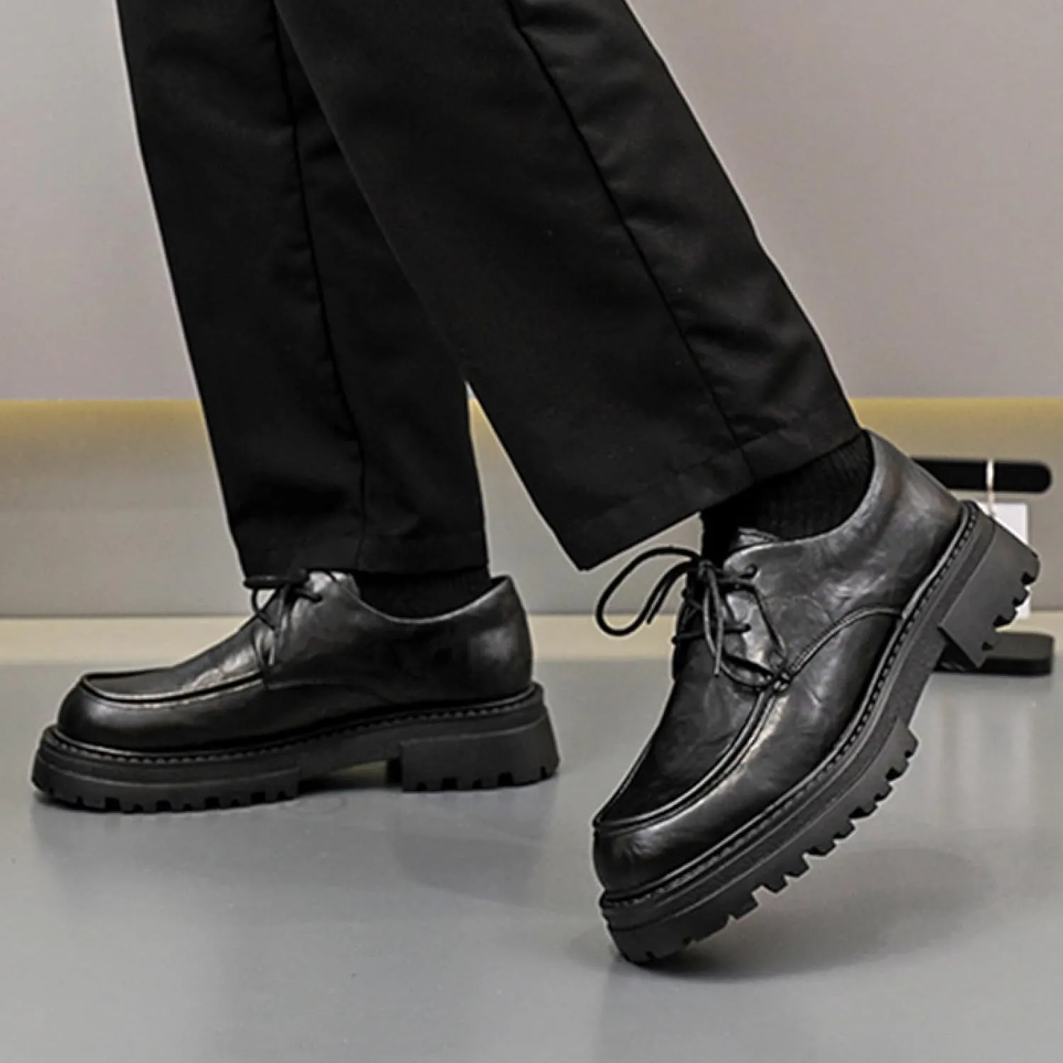 Men's Genuine Leather Lace-Up Platform Oxfords Comfortable Round Toe Slip On Lug Sole Low Heel Business Formal Derby Shoes Winter Warm Plush Lininganti-Slip Work Shoes