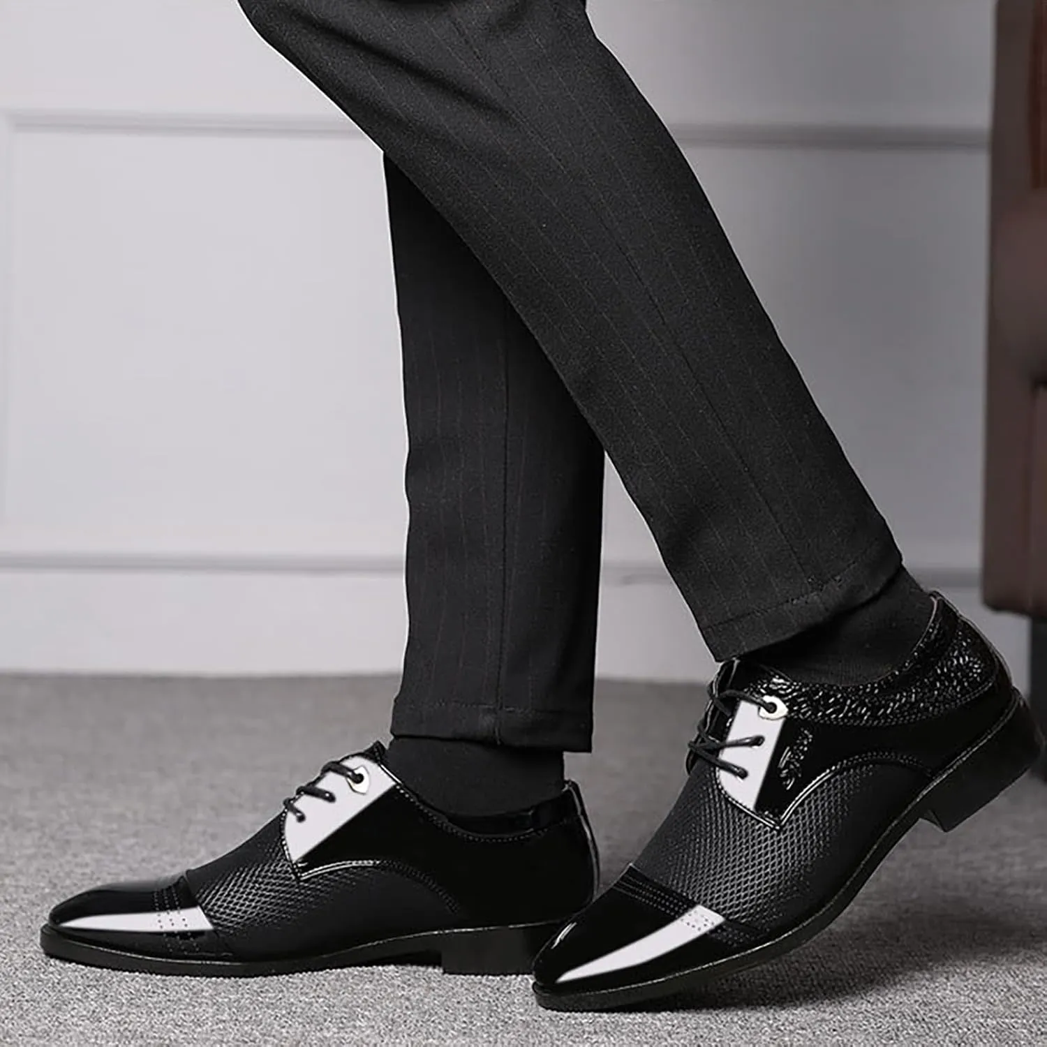 Men's Patent Leather Dress Shoes Casual Oxford Lace-up Shoes Business Formal Shoes Tuxedo Office Shoes for Men