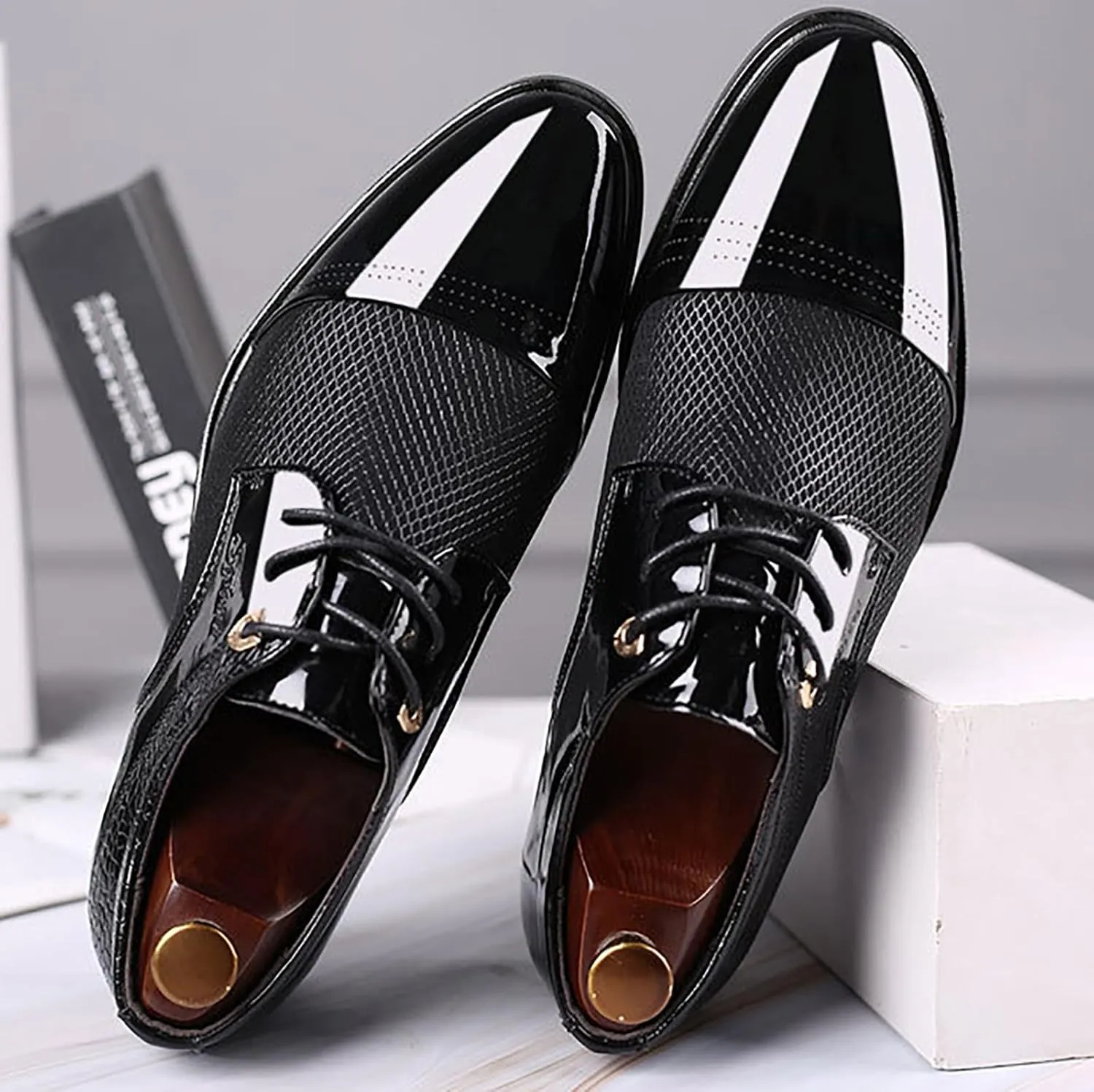 Men's Patent Leather Dress Shoes Casual Oxford Lace-up Shoes Business Formal Shoes Tuxedo Office Shoes for Men