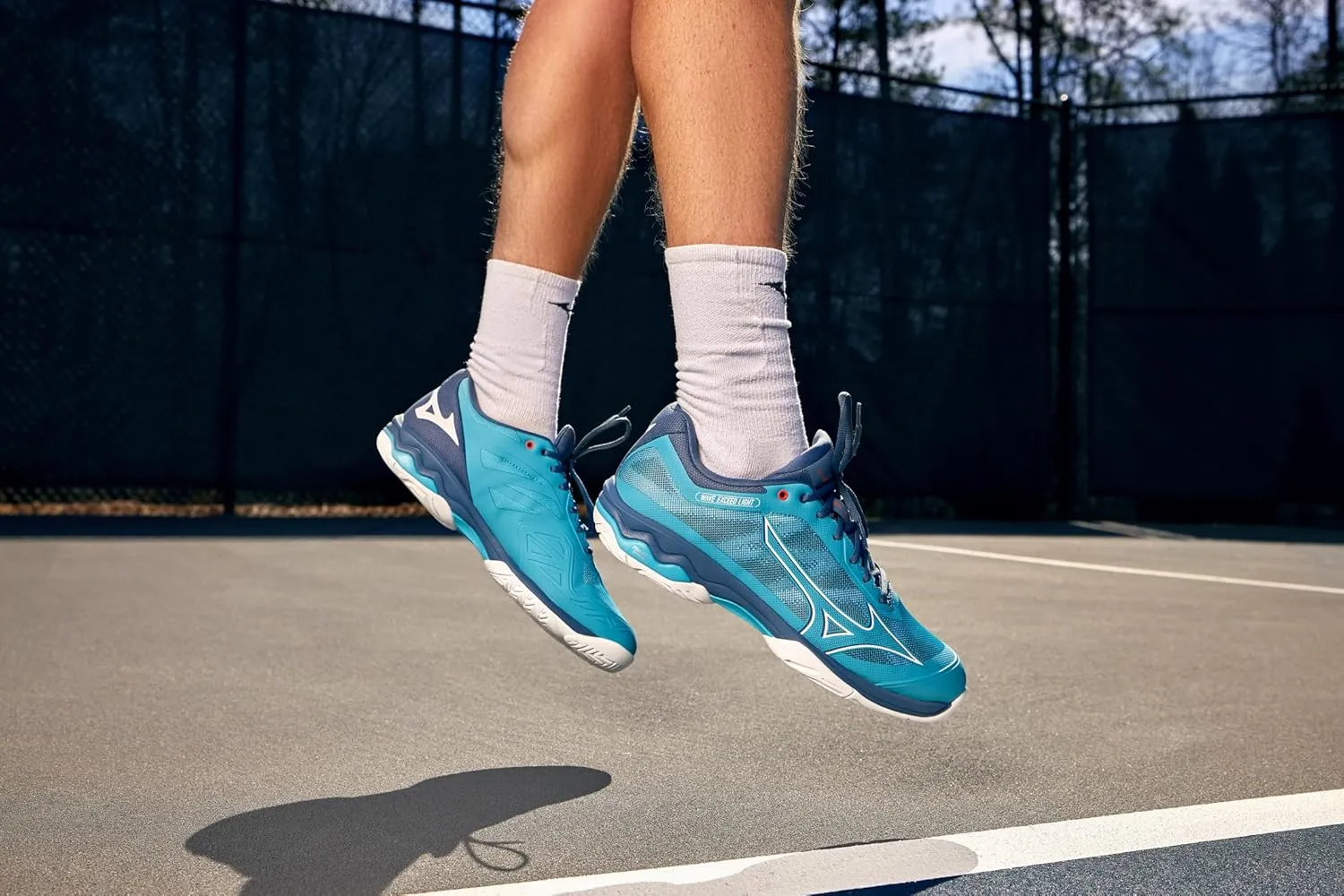 Mizuno Men's Exceed Light Sneaker