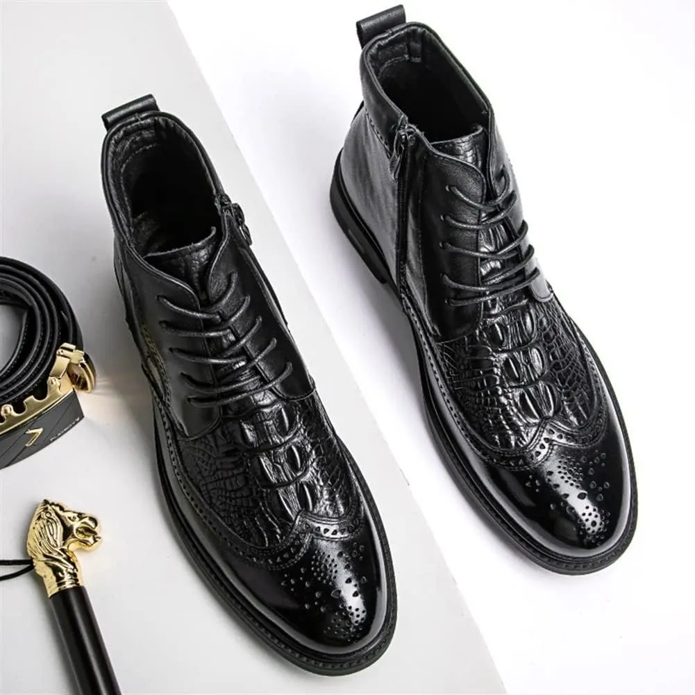 New Lace Up Round Toe Boots For Men Derby Burnished Toe Carved Brogue Win Tip Cowhide Leather Anti-slip Slip Resistant Wearable Stylish Classic Fashion