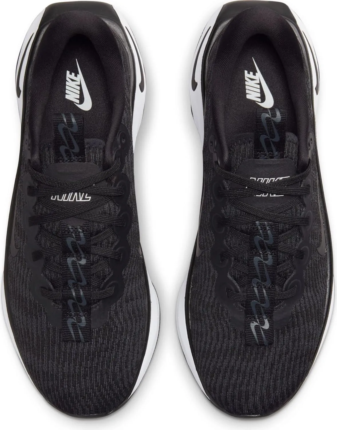 Nike Men's Motiva Sneaker