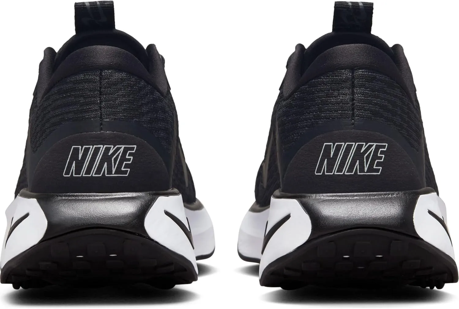 Nike Men's Motiva Sneaker