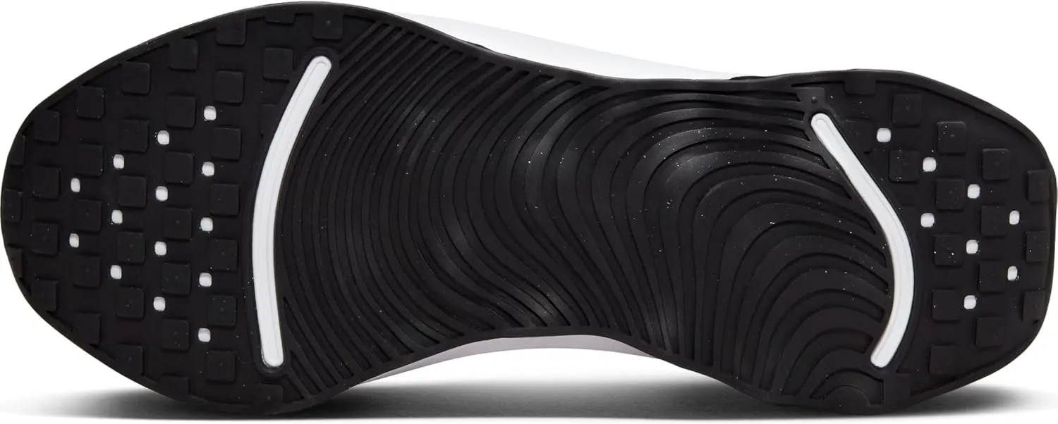 Nike Men's Motiva Sneaker