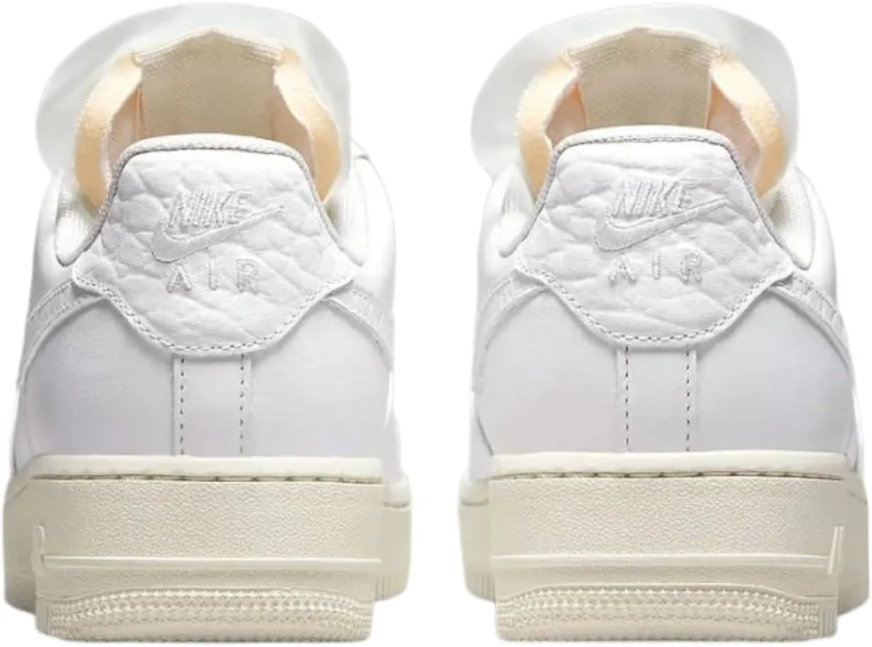 NIKE Men's Sneaker