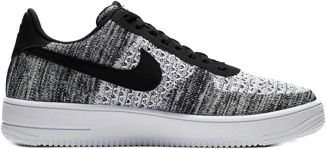 NIKE Men's Sneaker