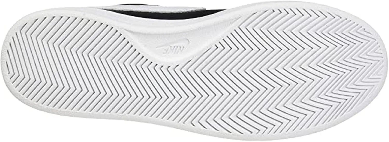 NIKE Women's Flat Sports Leisure
