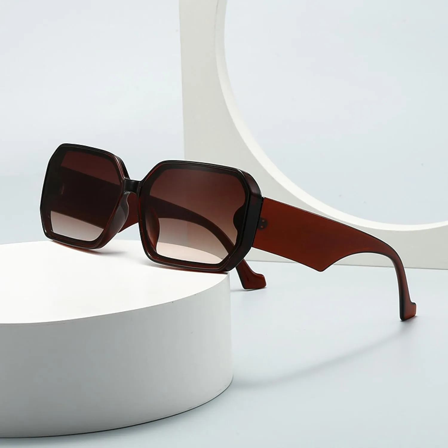 One-piece Flat-top Retro Sunglasses for Women