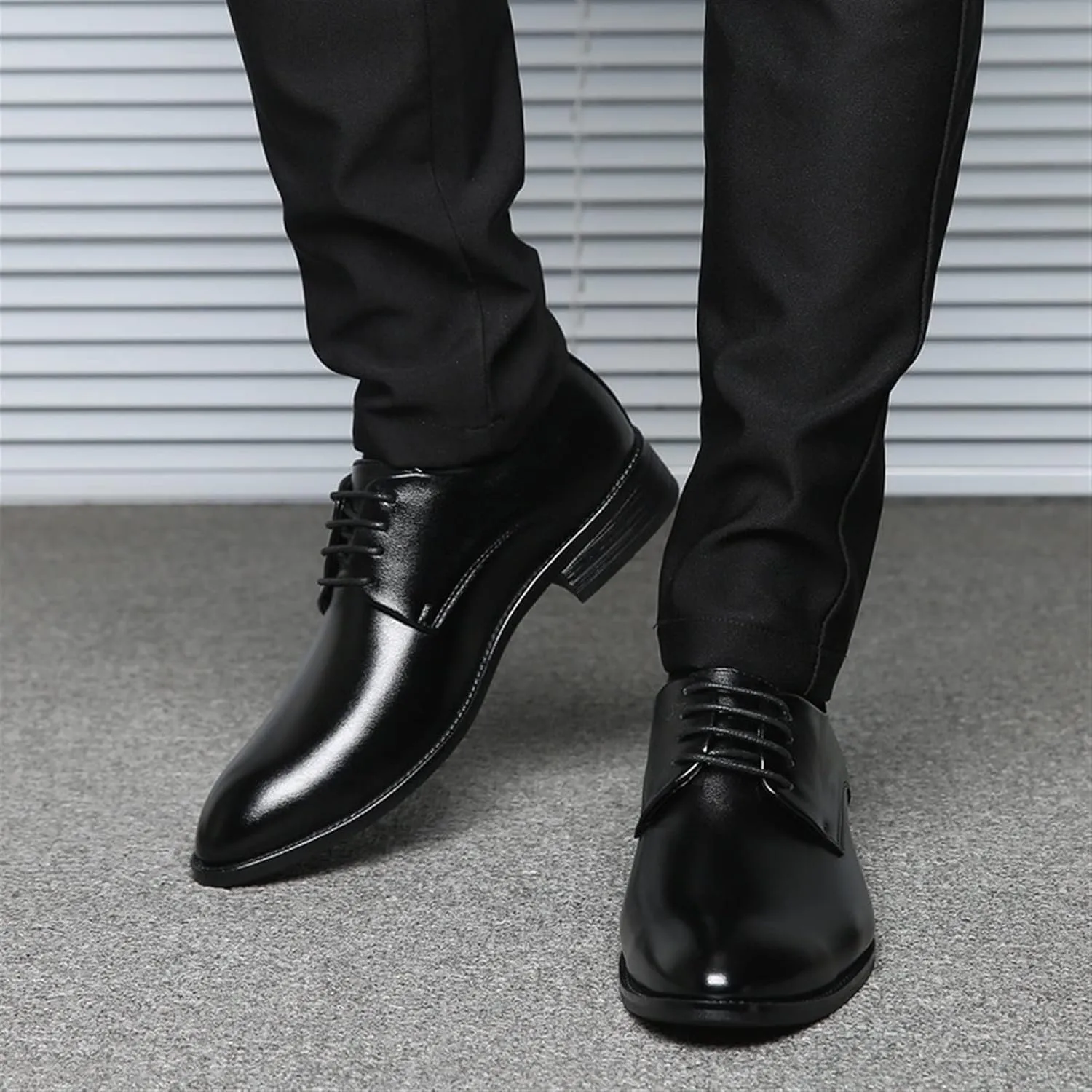 Oxford Shoes for Men Lace Up Round Toe Derby Shoes Vegan Leather Block Heel Non Slip Resistant Anti-Slip Rubber Sole Wedding Suitable for Many Occasions.