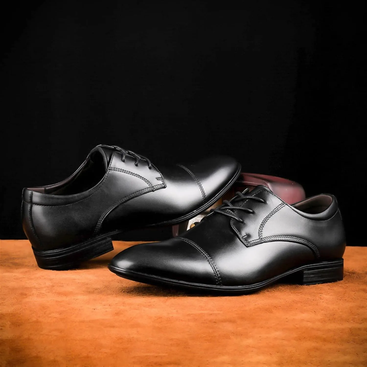 Single Season Dress Oxford for Men Lace Up Crocodile Embossed Cap Toe Derby Shoes Leather Low Top Rubber Sole Slip Resistant Block Heel Prom Very Popular Among Young People