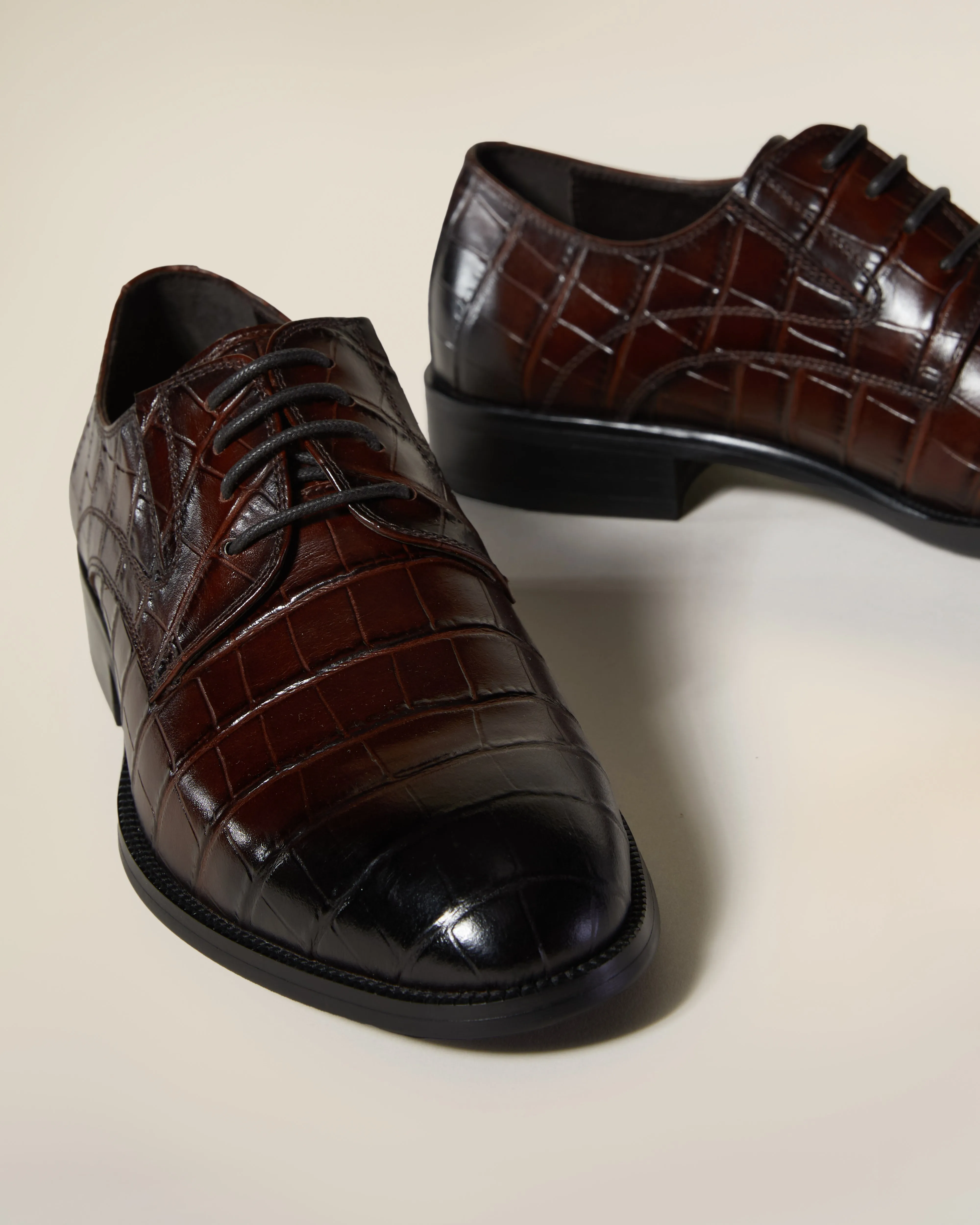 Solid Tone Croco Derby Shoes