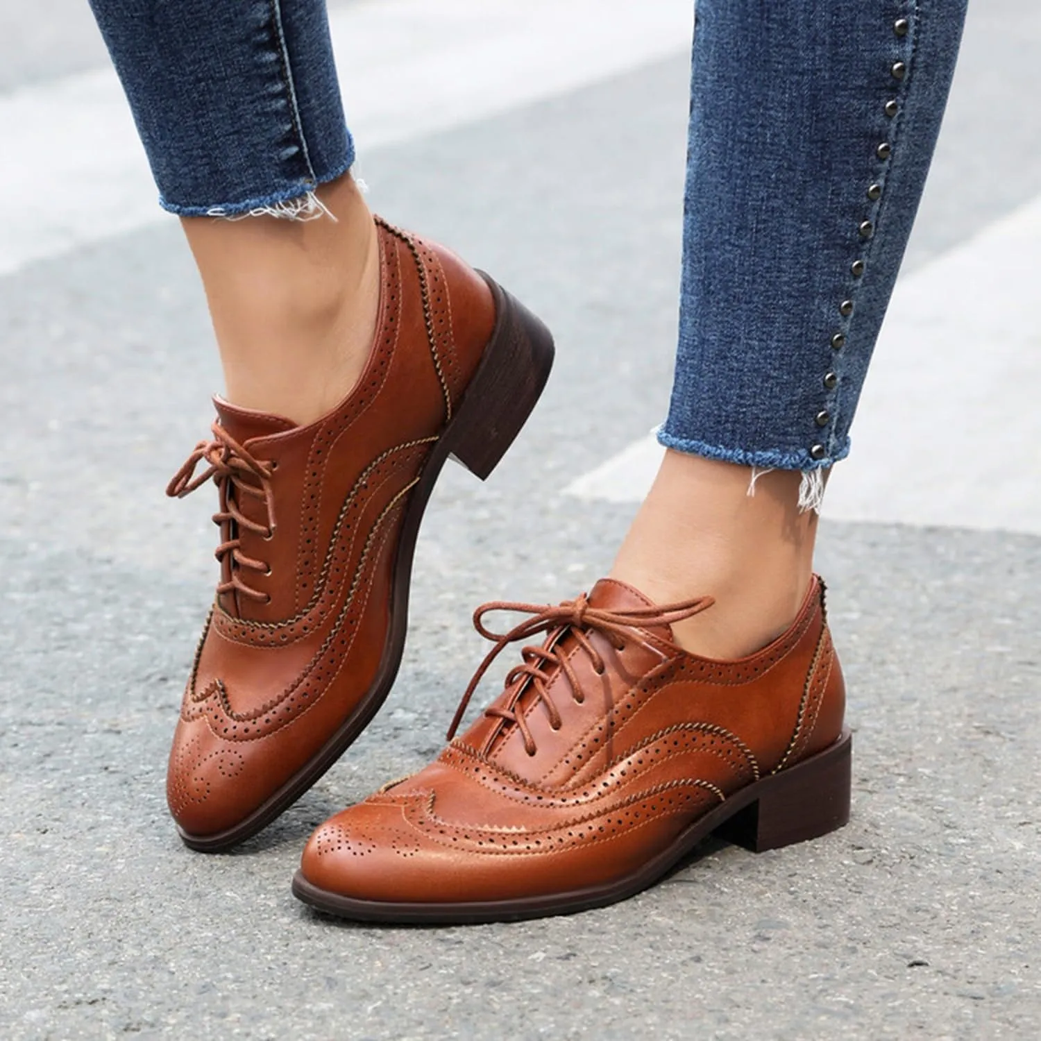 TDA Women's Perforated Wingtip Lace-up Synthetic Leather Dress Vintage Oxford Flat Shoes