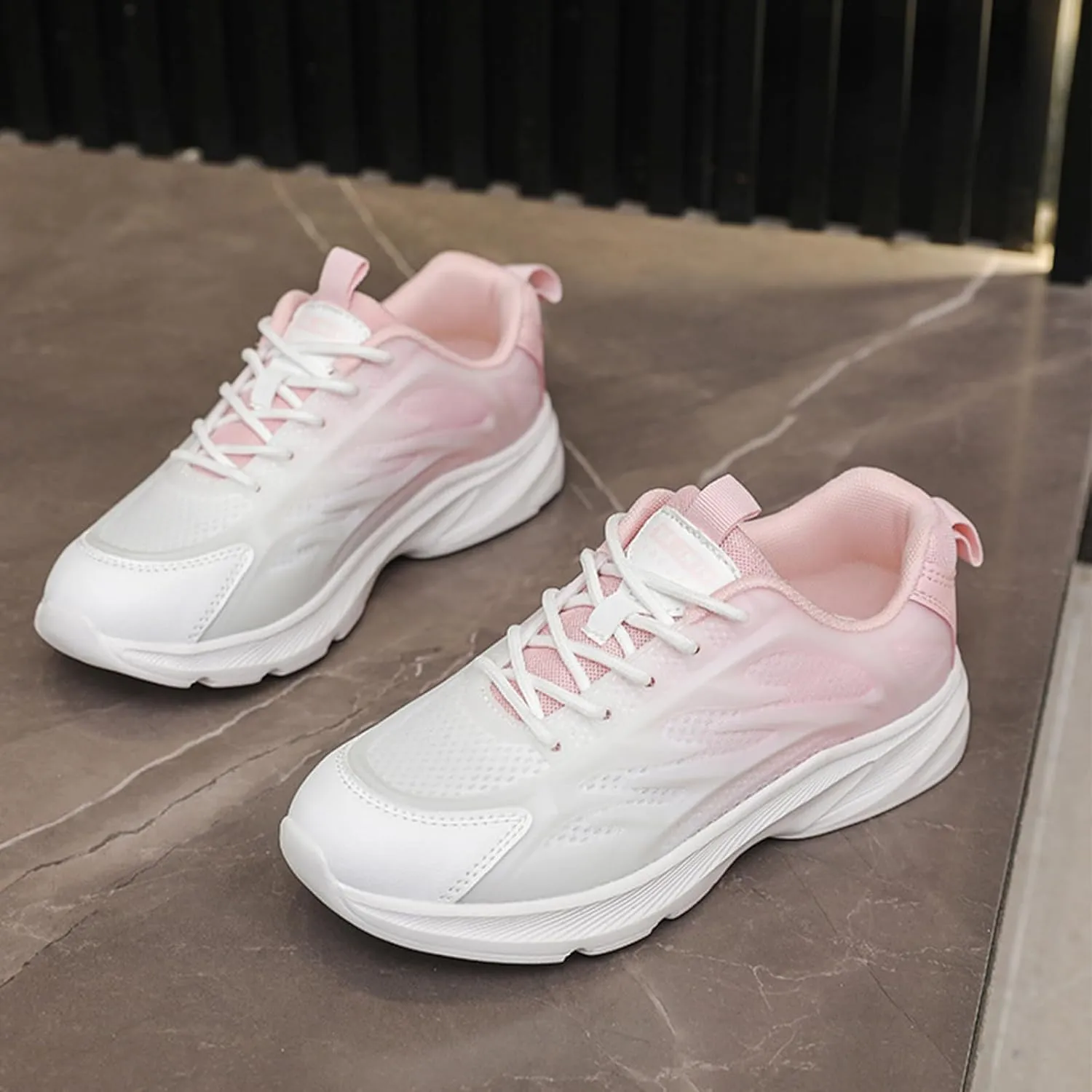 Womens Breathable Mesh Lace Up Walking Shoes Classic Lightweight Soft Athletic Tennis Running Shoes Casual Memory Foam Sneakers