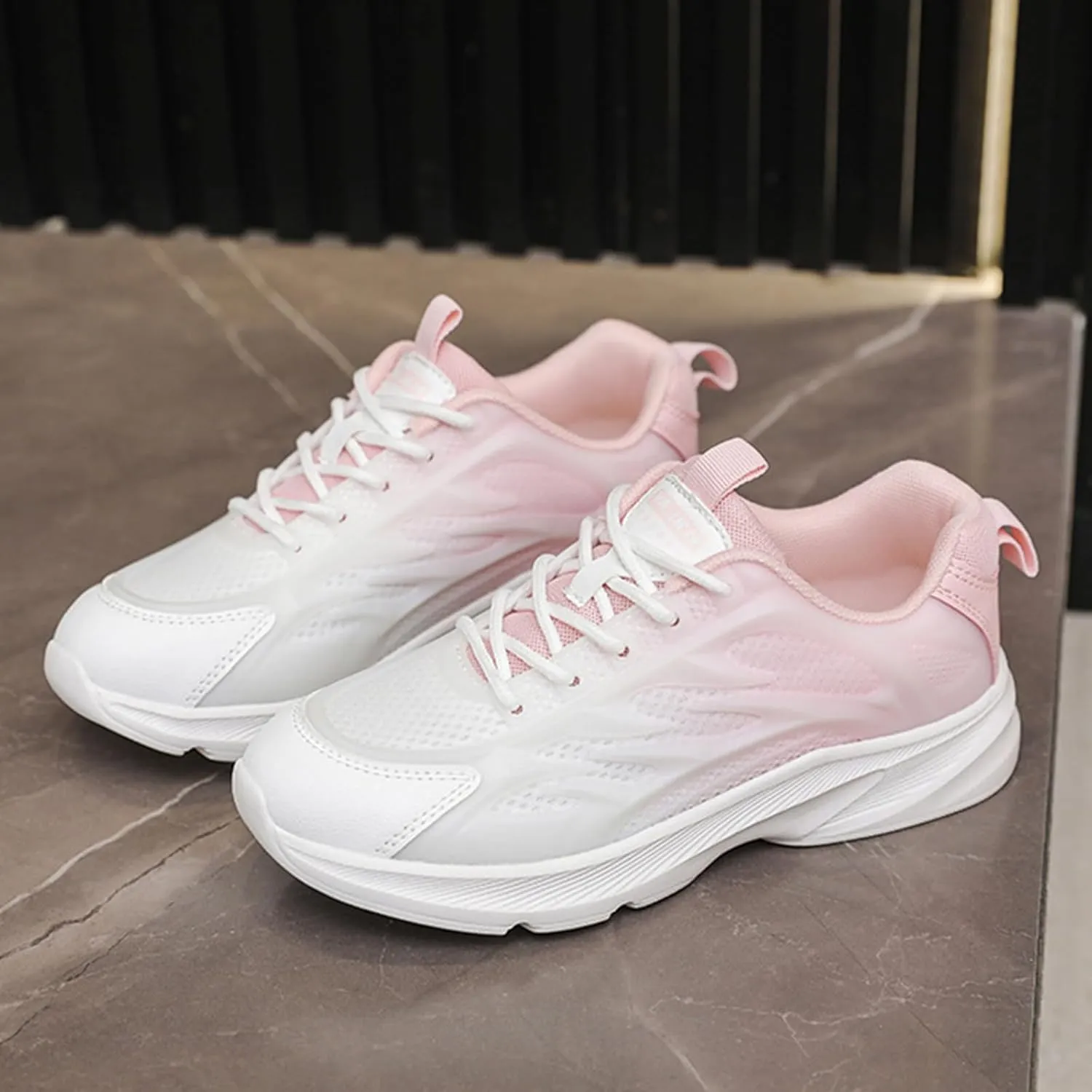 Womens Breathable Mesh Lace Up Walking Shoes Classic Lightweight Soft Athletic Tennis Running Shoes Casual Memory Foam Sneakers
