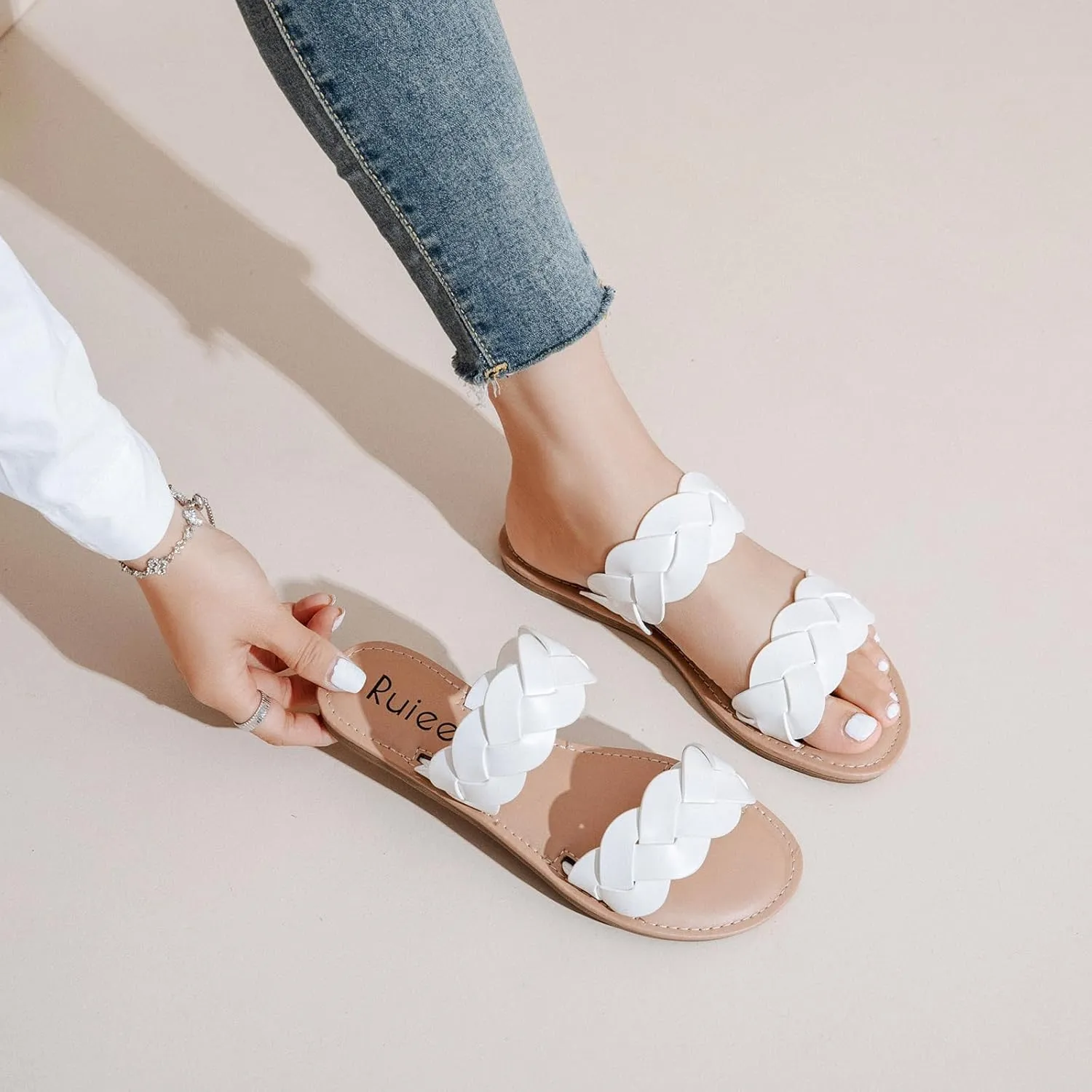 Women's Flat Slides Sandals, Summer Slippers Comfortable Braided Strap Round Open Toe Casual Beach Shoes for Women.